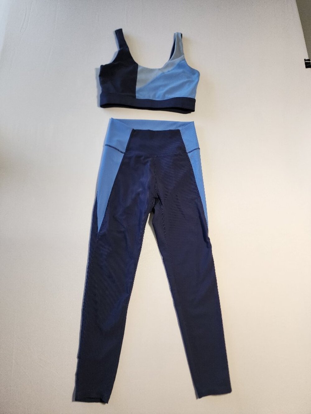 Wilo The Label Melbourne Blue Color Block Ribbed Sports Bra Leggings Set Size L